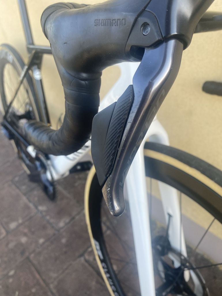 Used Canyon Ultimate CF SL 8 Aero 2023 2023 Road & Gravel, White — image 8 of 10
