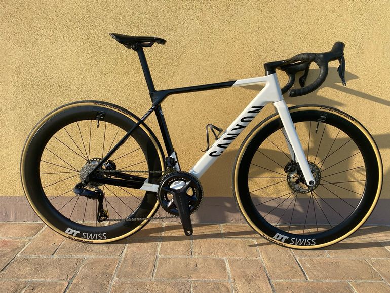 Used Canyon Ultimate CF SL 8 Aero 2023 2023 Road & Gravel, White — image 4 of 10