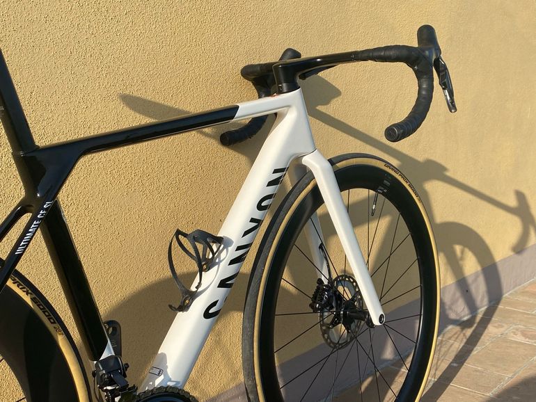 Used Canyon Ultimate CF SL 8 Aero 2023 2023 Road & Gravel, Nero — image 7 of 12