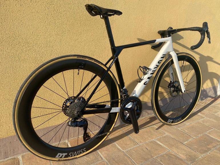 Used Canyon Ultimate CF SL 8 Aero 2023 2023 Road & Gravel, White — image 3 of 10