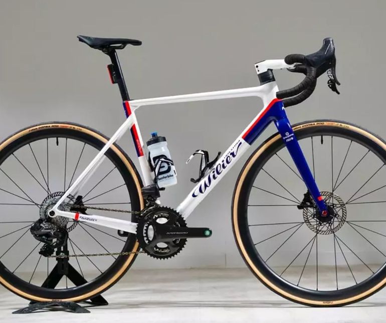 Used Wilier Verticale SLR CAMPAGNOLO SUPER RECORD WIRELESS 2X12S 2025 2025 Road & Gravel — image 1 of 6