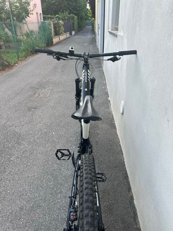 Used Specialized Enduro Expert Carbon 29 2016 2016 Mountainbike, Weiß, 29 — image 4 of 6