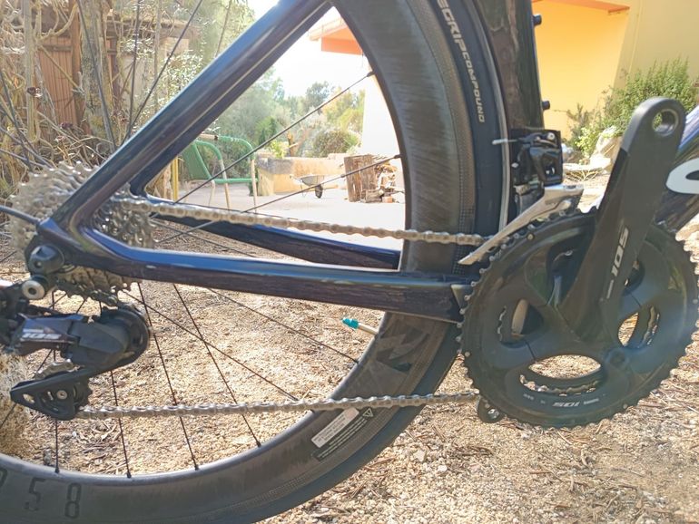 Used Canyon Aeroad CF SL 7.0 2019 2019 Road & Gravel — image 5 of 6
