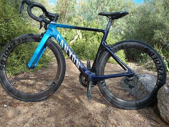 Used Canyon Aeroad CF SL 7.0 2019 2019 Road & Gravel