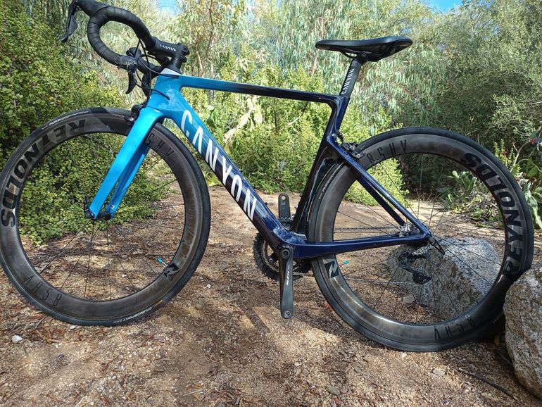 Used Canyon Aeroad CF SL 7.0 2019 2019 Road & Gravel — image 1 of 6