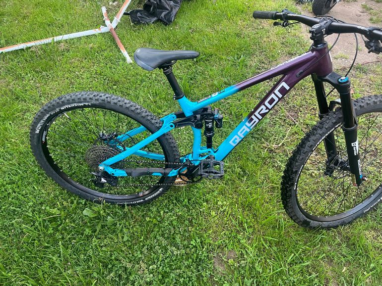 Used Qayron Qayron Carma MkII EN 1F 2023 2023 Mountainbike — image 2 of 12