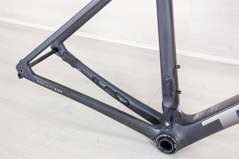 Used Trek Emonda SLR Project One Frameset 2023 Road & Gravel, Light Gray — image 6 of 11