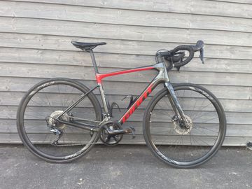 Giant Defy, Advanced 1 2021 2021 Road & Gravel usato, Grigio chiaro — immagine 2 di 4