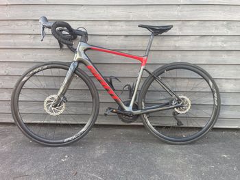 Used Giant Defy, Advanced 1 2021 2021 Road & Gravel