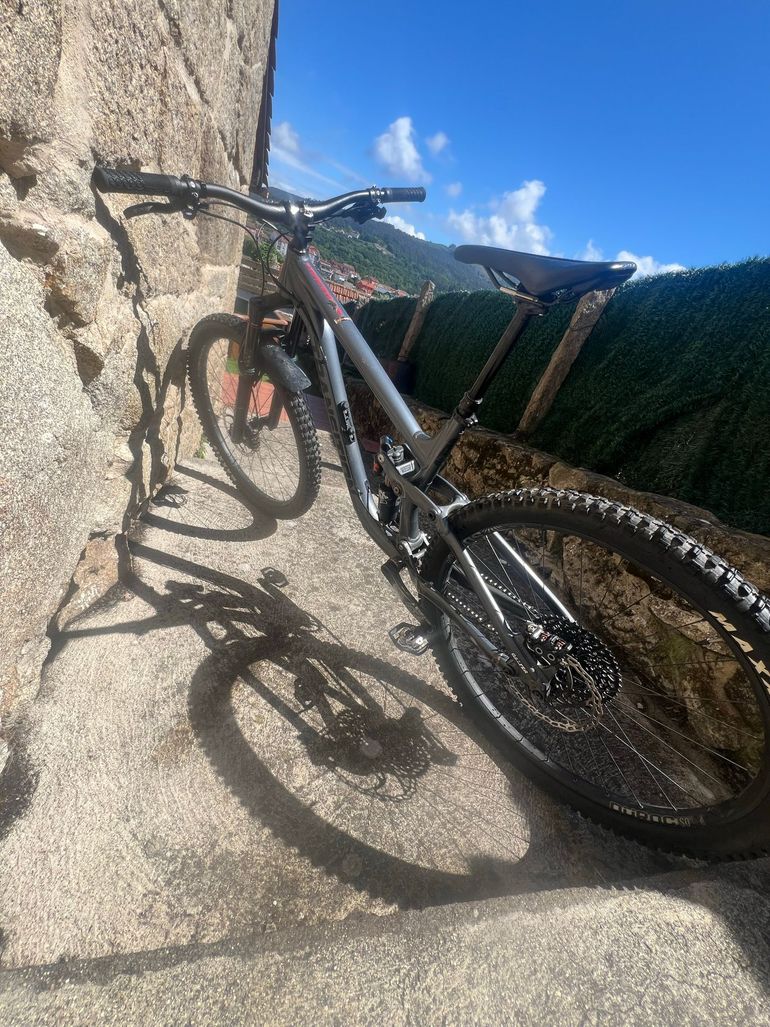 Used Transition SENTINEL ALLOY COMPLETE GX 2019 2019 Mountainbike, Light Gray, 29 — image 9 of 9