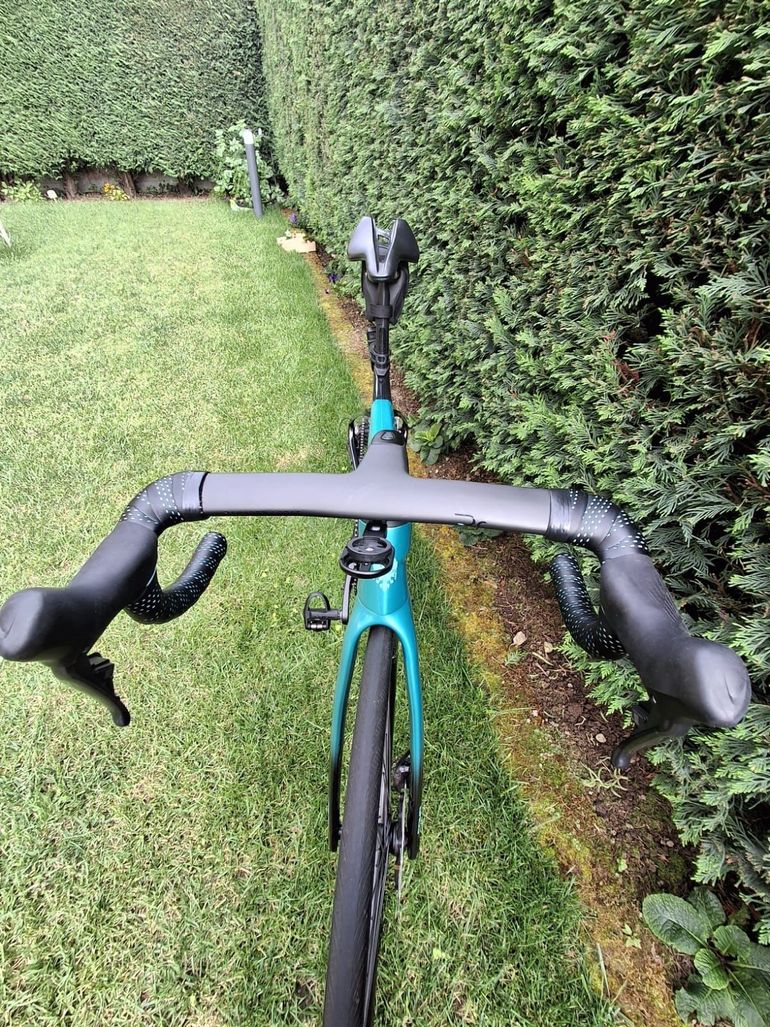 Used Bianchi Specialissima COMP Ultegra Di2 2025 2025 Road & Gravel, Blue — image 5 of 6