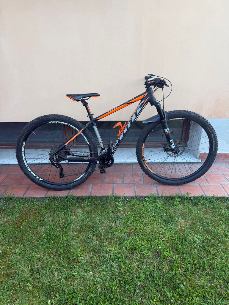 Used Scott Aspect Shimano Deore XT 2017 Mountainbike, Black — image 1 of 6
