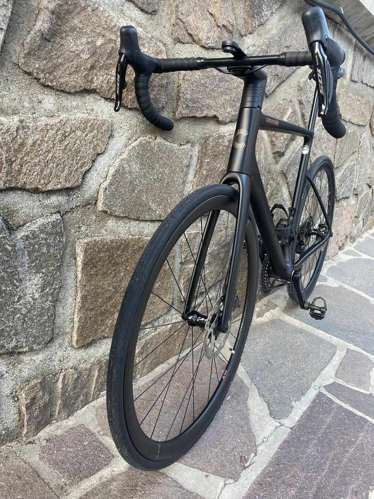 Used Cannondale SuperSix EVO Shimano 105 Di2 2023 Road & Gravel, Negro — image 8 of 8