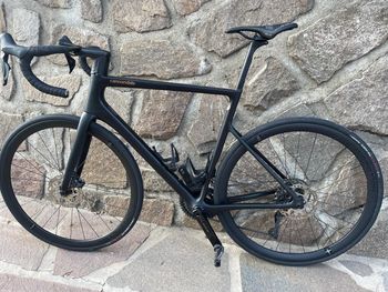 Used Cannondale SuperSix EVO Shimano 105 Di2 2023 Road & Gravel, Negro — image 2 of 8