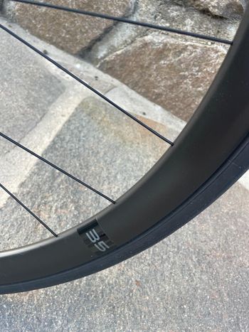Used Cannondale SuperSix EVO Shimano 105 Di2 2023 Road & Gravel, Negro — image 6 of 8