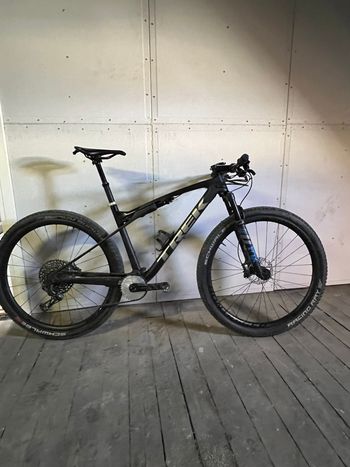 Used Trek Supercaliber 9.8 GX Gen 1 2021 2021 MTB