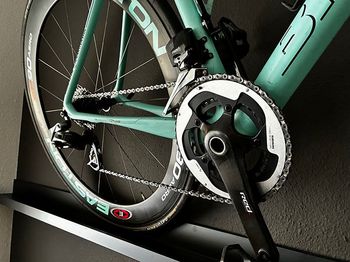 Used Bianchi Specialissima CV Ultraleggera SRAM RED 2018 2018 Road & Gravel, Green — image 3 of 4