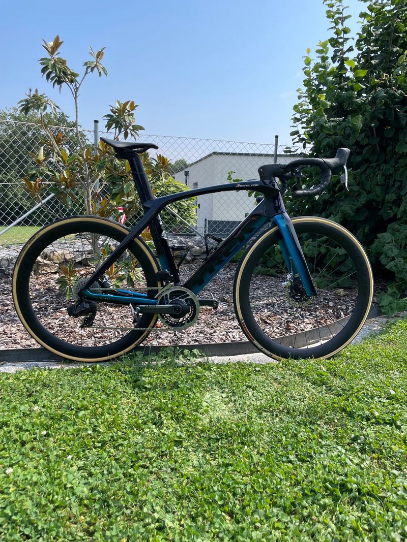Used Trek Madone SRAM Red eTap AXS 2019 Road & Gravel