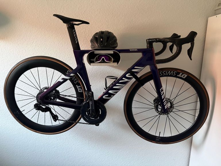 Used Canyon Aeroad CFR Di2 2023 2023 Road & Gravel, Violett — image 13 of 13