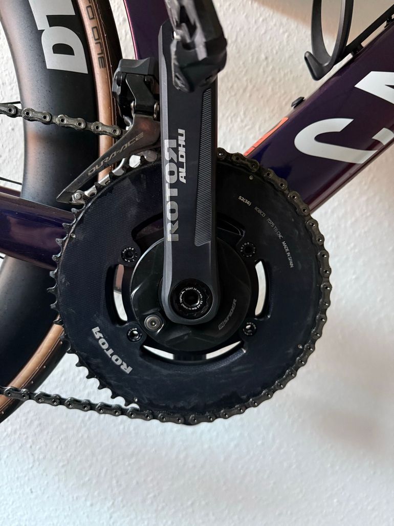Used Canyon Aeroad CFR Di2 2023 2023 Road & Gravel, Violett — image 12 of 13
