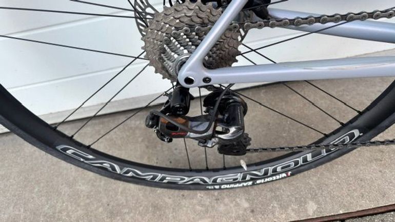 Used Specialized Aethos S-Works 2022 Road & Gravel, Hellgrau — image 3 of 8