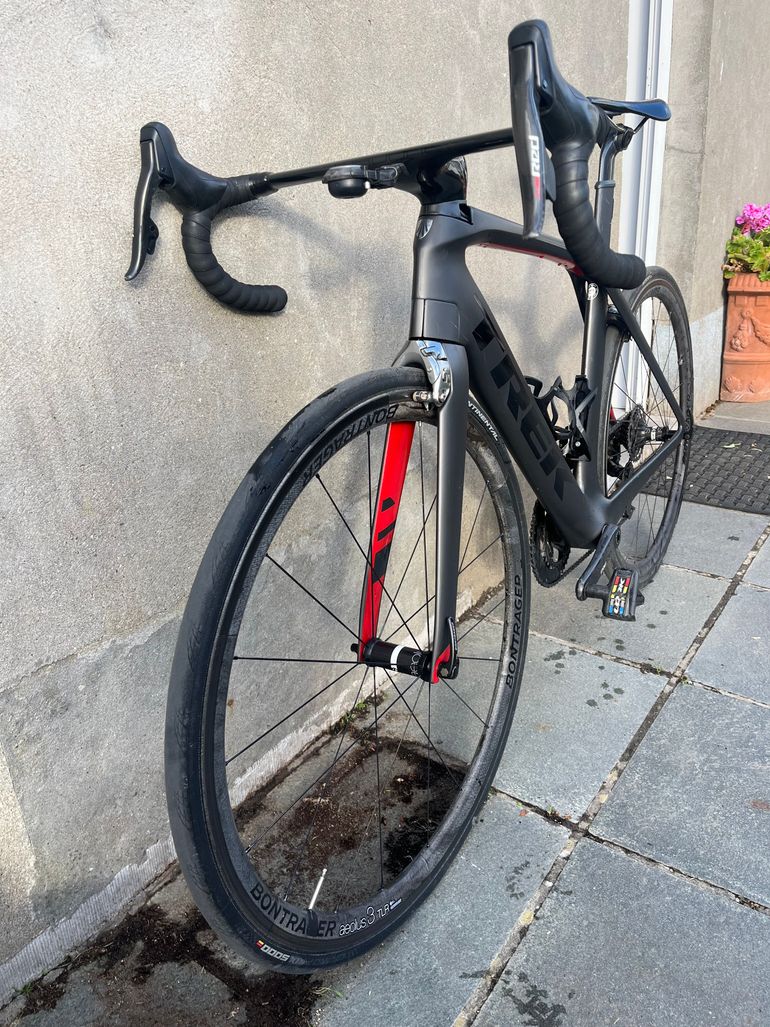 Used Trek Madone SRAM Red eTap 2017 Road & Gravel, Black — image 2 of 5