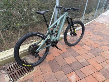 Used Specialized Turbo Levo Comp Alloy 2024 2024 Mountainbike — image 6 of 7
