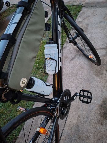 Used Trek Domane S 5 Disc 2017 2017 Road & Gravel — image 2 of 8
