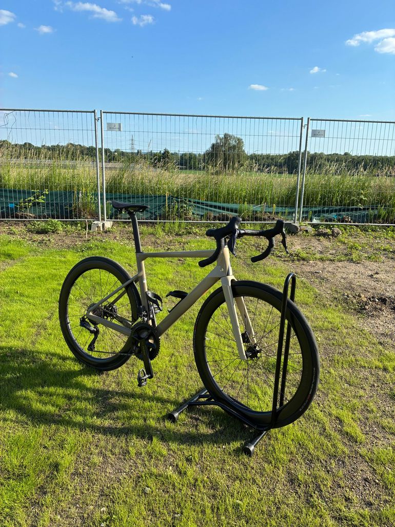 Used Rose Xlite 04 105 Di2 Advanced 2025 2025 Road & Gravel — image 1 of 10
