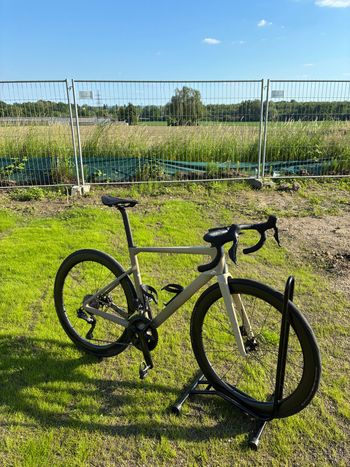 Used Rose Xlite 04 105 Di2 Advanced 2025 2025 Road & Gravel — image 4 of 10