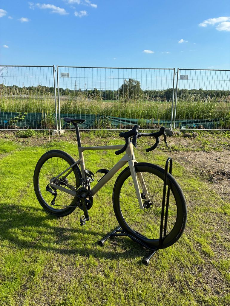 Used Rose Xlite 04 105 Di2 Advanced 2025 2025 Road & Gravel — image 2 of 10