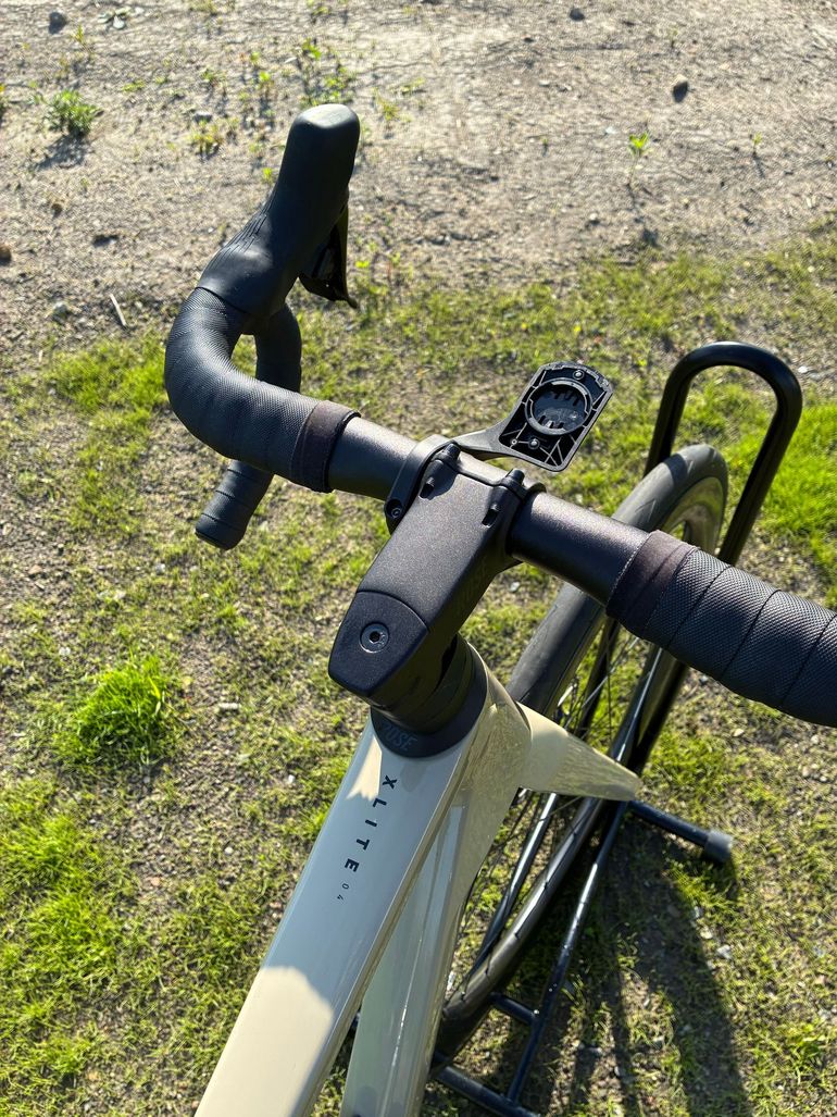 Used Rose Xlite 04 105 Di2 Advanced 2025 2025 Road & Gravel — image 3 of 10