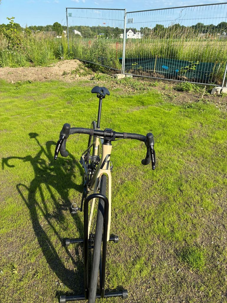 Used Rose Xlite 04 105 Di2 Advanced 2025 2025 Road & Gravel — image 6 of 10