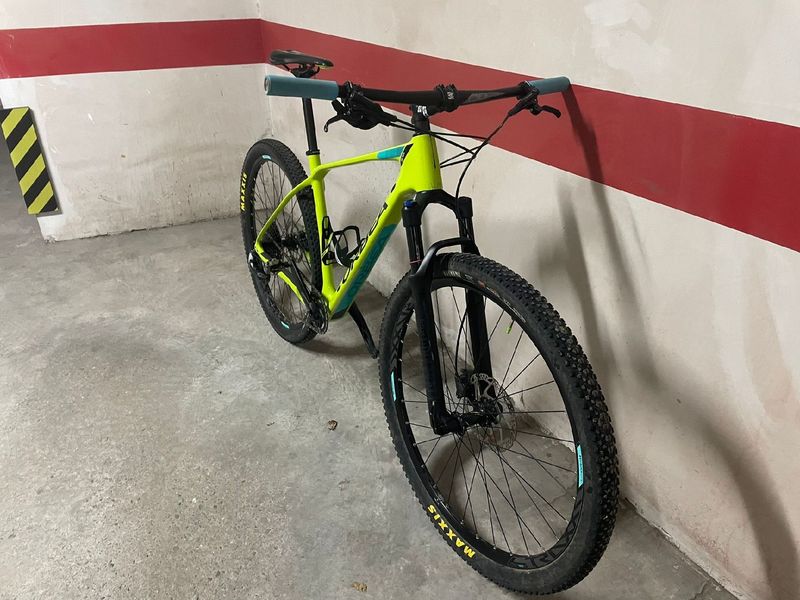 Orbea ALMA M50-EAGLE 2018 2018 Mountainbike d'occasion — image 2 sur 3