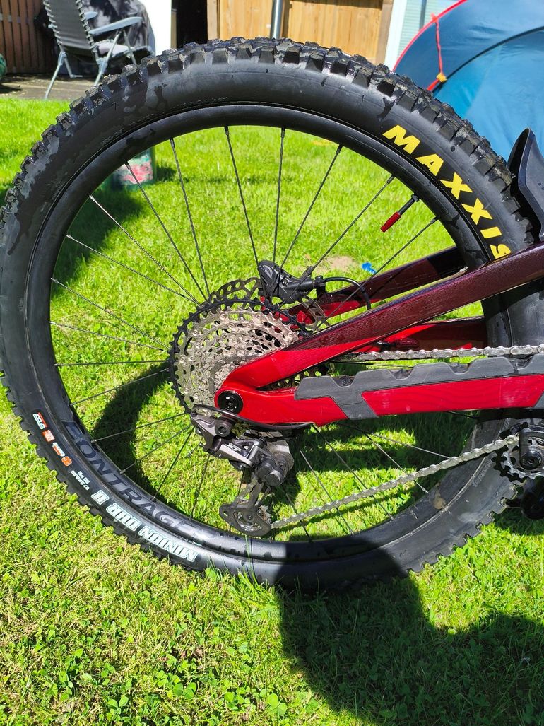 Used Trek Slash+ 9.7 SLX/XT 2025 2025 Mountainbike — image 5 of 10