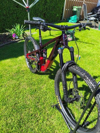 Used Trek Slash+ 9.7 SLX/XT 2025 2025 Mountainbike — image 2 of 10