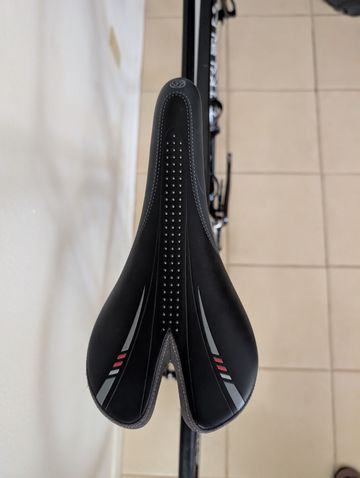 Used Trek Madone 5.5 2008 2008 Road & Gravel, Black — image 4 of 14