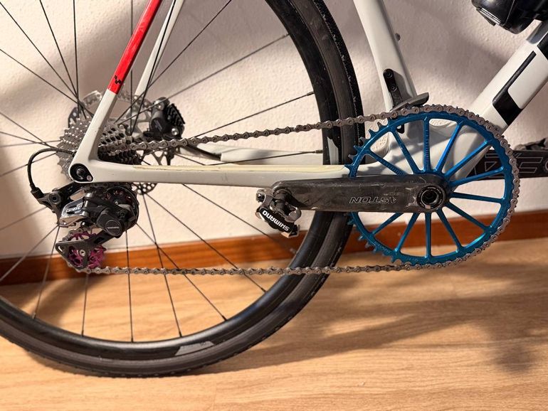 Used CUBE CROSS RACE C:62 SL 2022 2022 Road & Gravel, Light Gray — image 3 of 6