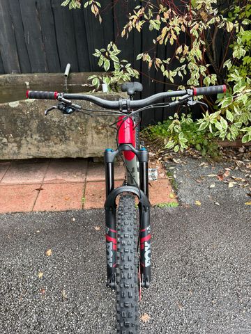 Brugt YT Industries Capra UNCAGED 10 MX CF 2023 2023 Mountainbike — billede 2 af 7
