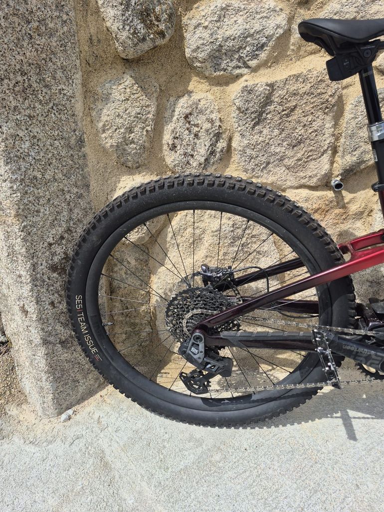 Used Trek Fuel EXe 9.8 GX AXS 2023 2023 Mountainbike — image 2 of 16