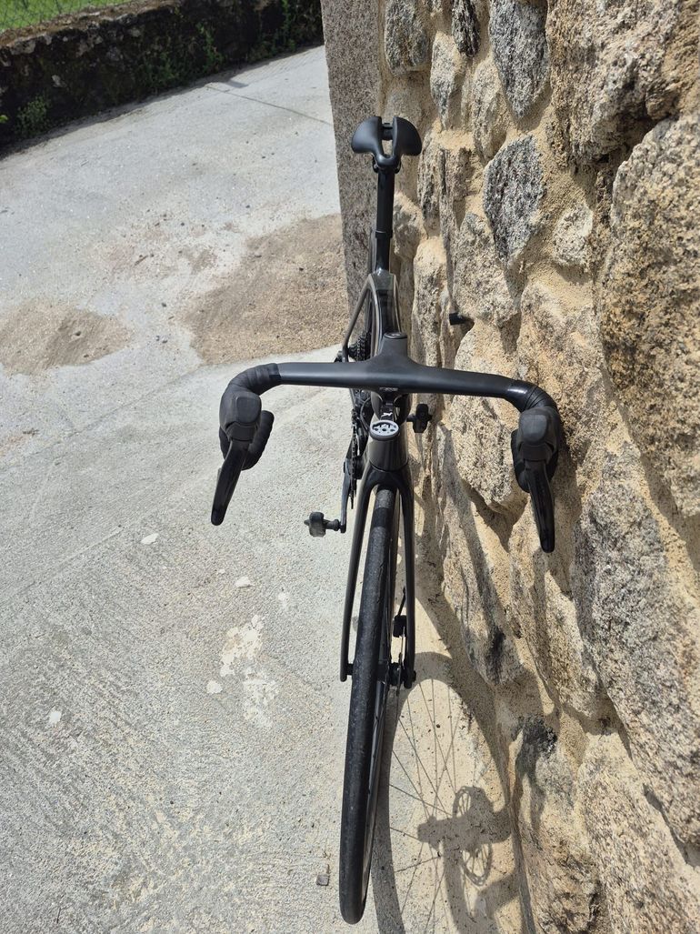 Used Trek Émonda SL 6 AXS 2023 2023 Road & Gravel, Schwarz — image 4 of 11