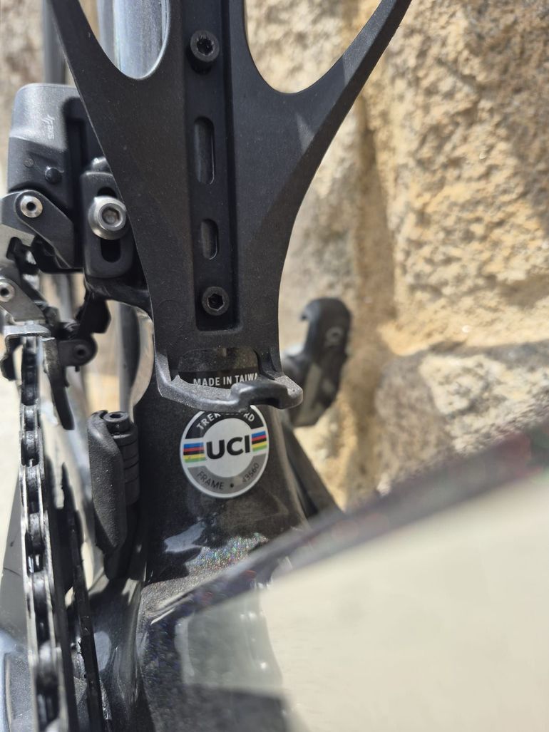Used Trek Émonda SL 6 AXS 2023 2023 Road & Gravel, Schwarz — image 8 of 11