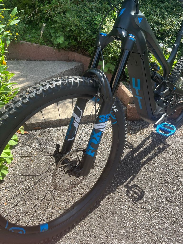 Used YT Industries Decoy CORE 3 MX 2024 2024 Mountainbike — image 4 of 5