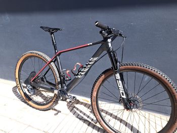 Used Canyon Exceed CF SLX 9 2021 2021 Mountainbike, Schwarz, 29 — image 10 of 10