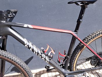 Used Canyon Exceed CF SLX 9 2021 2021 Mountainbike, Schwarz, 29 — image 4 of 10