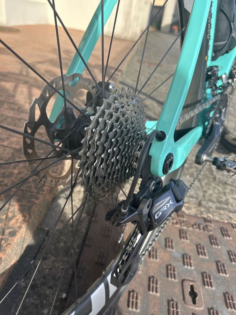 Used Bianchi Impulso Shimano GRX 2024 Road & Gravel, Blue — image 8 of 9