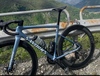 Used Specialized Tarmac SRAM Red eTap AXS 2025 Road & Gravel — image 3 of 6
