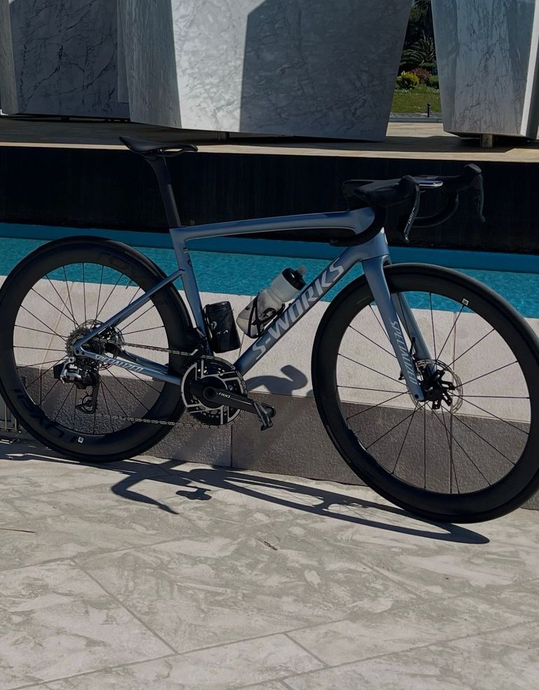 Used Specialized Tarmac SRAM Red eTap AXS 2025 Road & Gravel — image 1 of 6