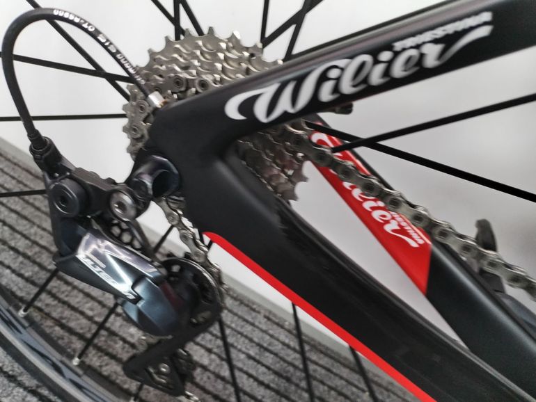 Used Wilier Cento1AIR SHIMANO ULTEGRA 8000 2020 2020 Road & Gravel, Black — image 11 of 15