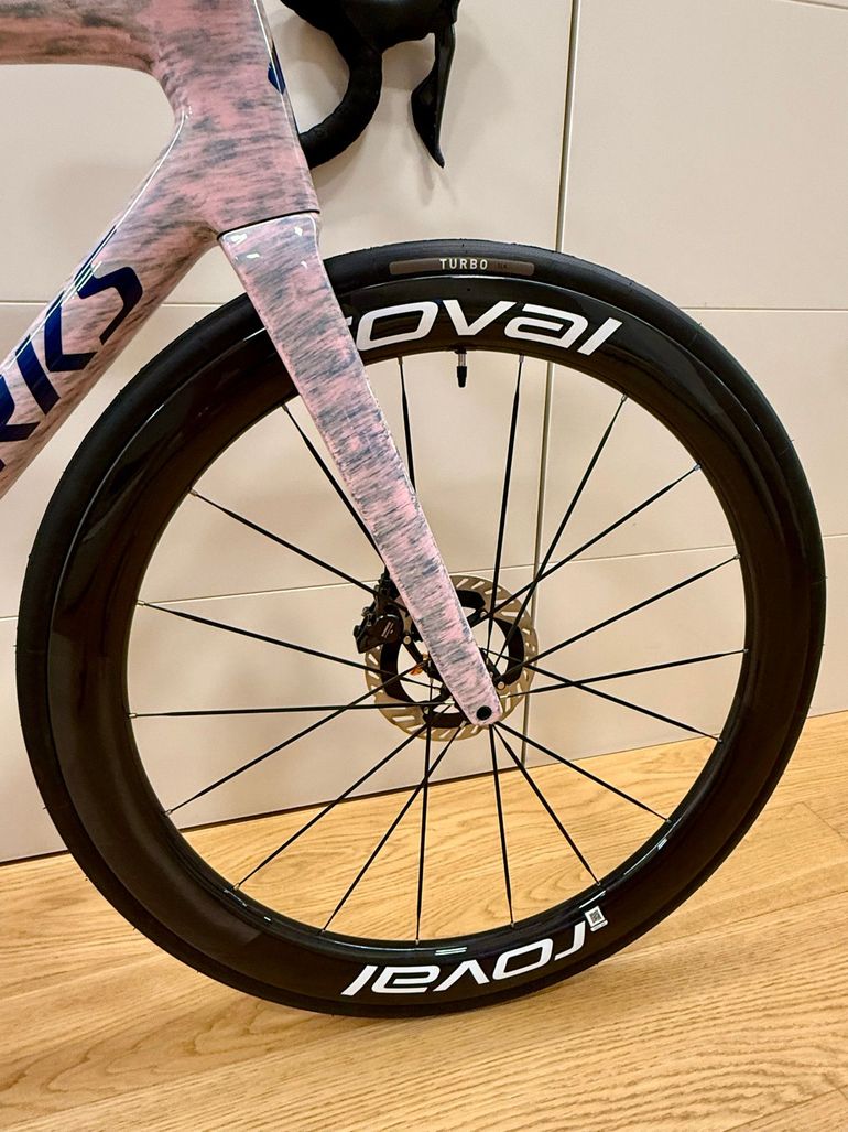 Used Specialized S-Works Tarmac SL8 - Shimano Dura-Ace Di2 2026 2026 Road & Gravel, Viola — image 10 of 18